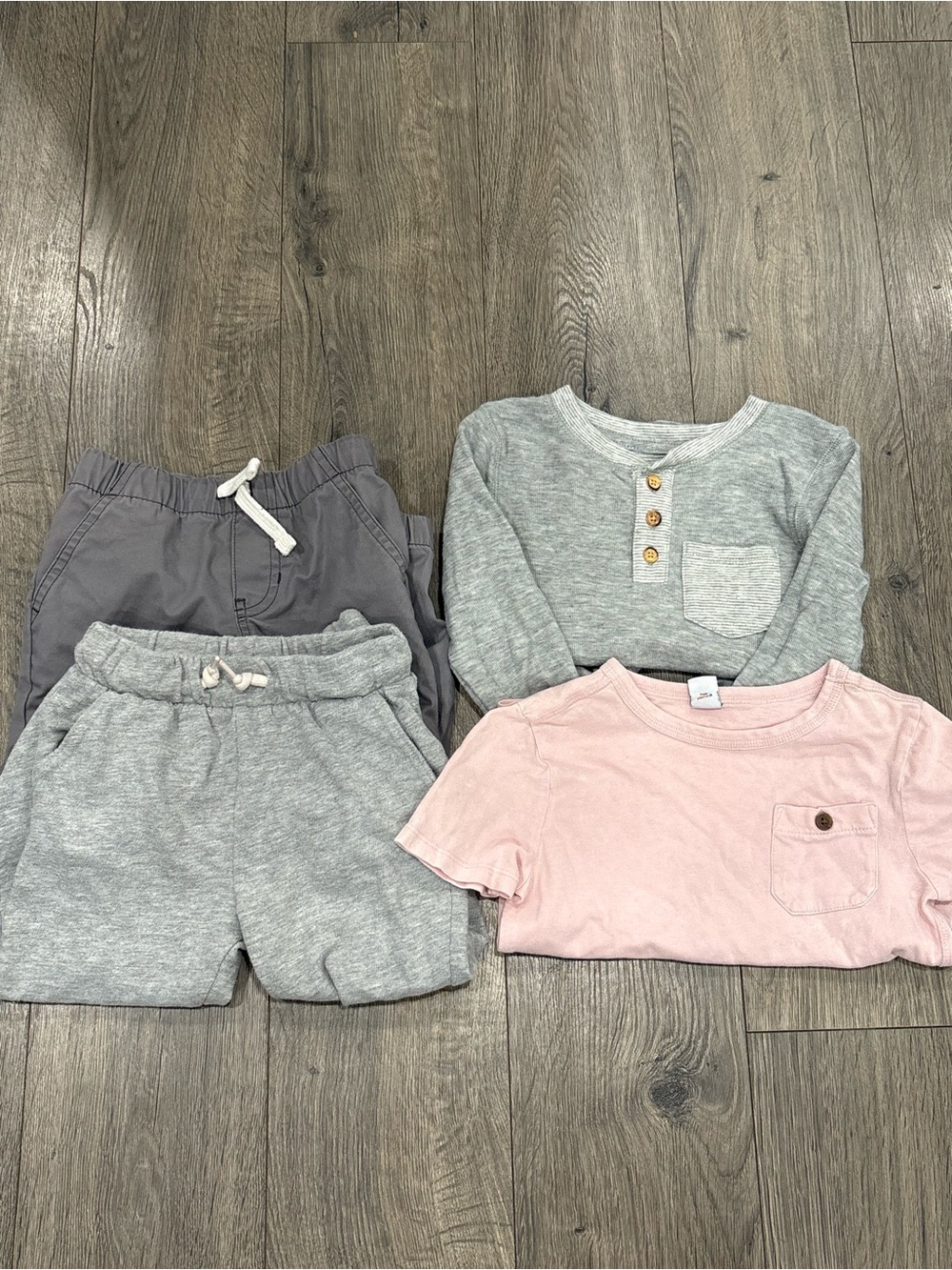 3t bundle/ Old Navy, Cat&Jack